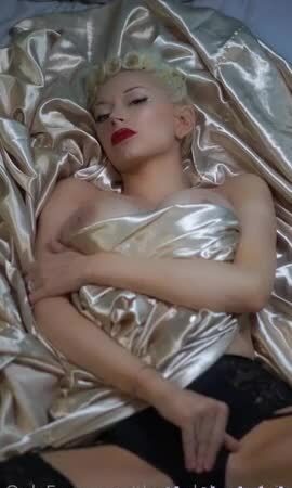 [PORN.SCENES] PinupPixie Masturbate Moaning Extreme Orgasm