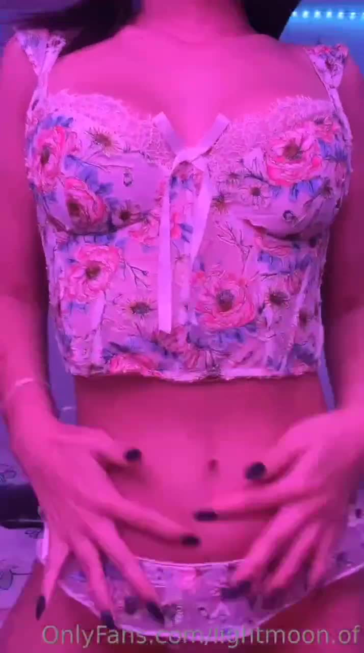 Xlightmoonx/0nlyfans Nu.de in bathtub !!! Naked Video