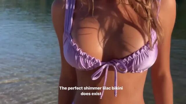 Emily Feld Show off Perfect body lewd !!!